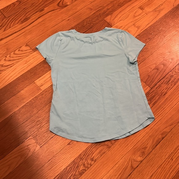 Abercrombie Kids T-Shirt - Picture 2 of 4